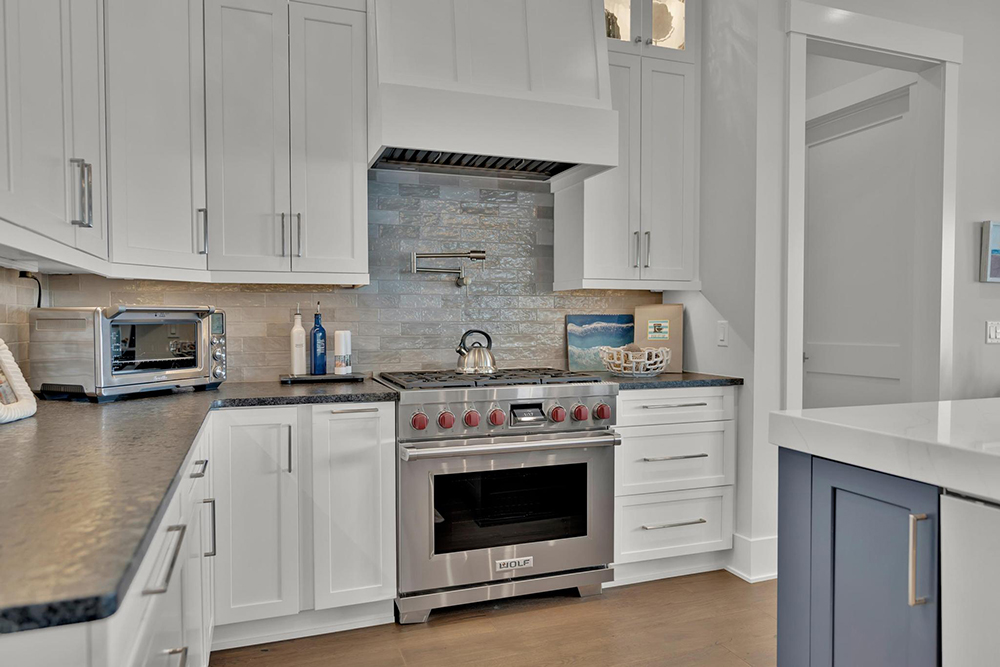 24 Waterfront Kitchen