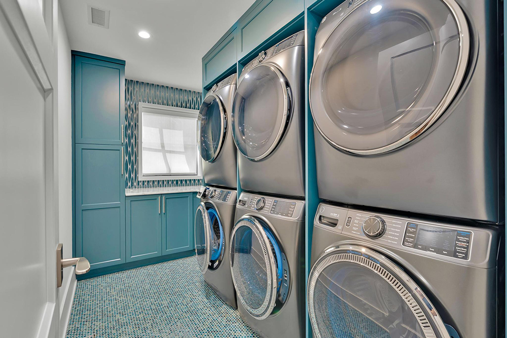 S. Lumina Laundry Room