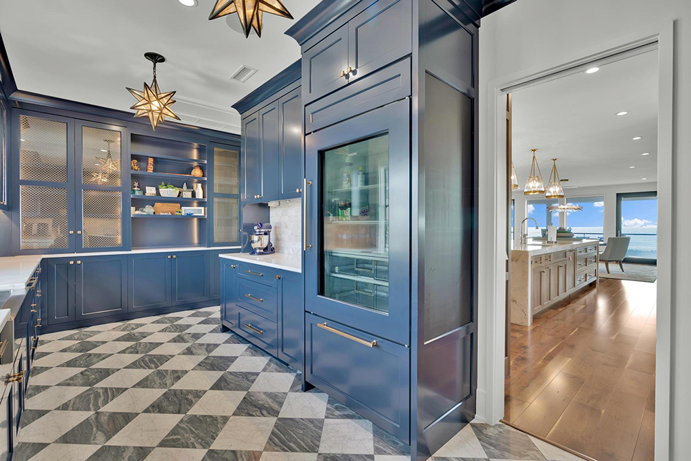 S. Lumina Kitchen