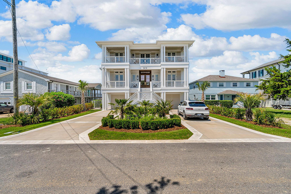 6 Pelican Drive Front of Home