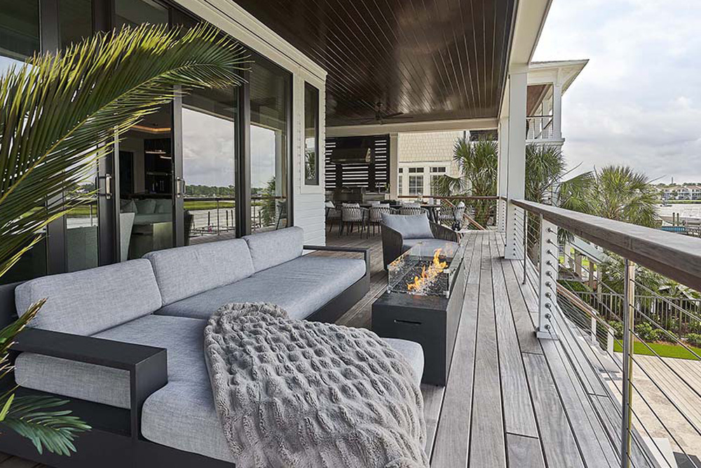 Pelican Porch